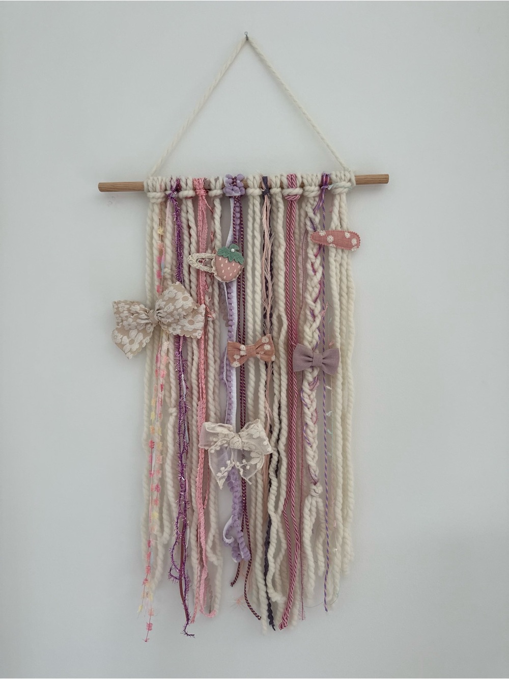 Handmade baby girl nursery wall hanging bow holder and organizer